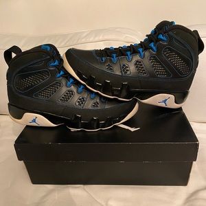 Air Jordan Retro 9 Photo Blue Size 9